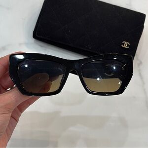 CHANEL Black Cat Eye Sunglasses